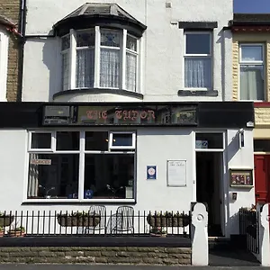 Guest house The Tudor, Blackpool