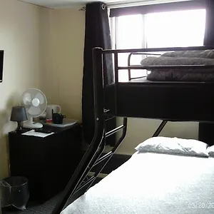 Bed & Breakfast Derwent, Blackpool
